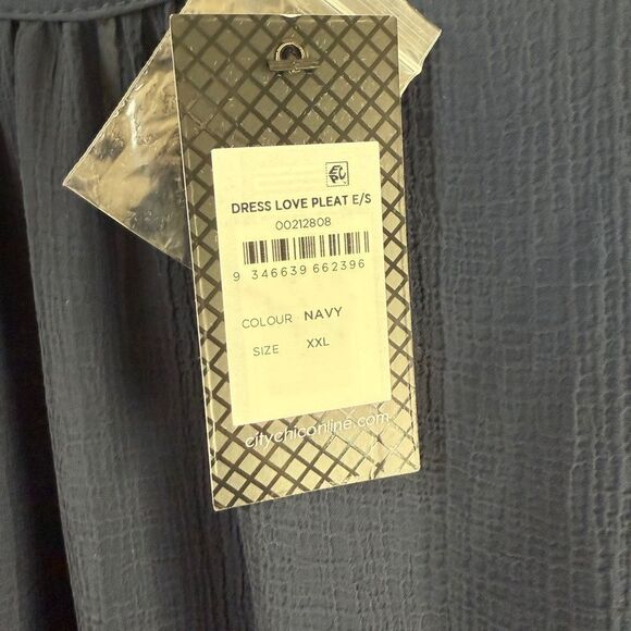 City Chic Women's Plus Size Love Pleat Elbow Sleeve Round Neckline Dress XXL - Picture 7 of 12